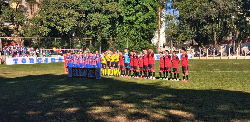 O Imperial garantiu o título da série B da suburbana de Curitiba após empatar em um gol com o Bangu, na despedida do estádio Octavio Silvio Nicco.