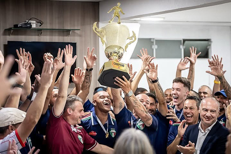 O Trieste Futebol Clube, por meio de nota oficial, desmentiu a informação de que não vai disputar a taça Paraná de 2026. A direção triestina ainda não decidiu sobre a participação ou não na competição deste ano.