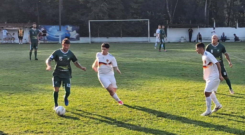 União Ahu e Ypiranga fizeram um jogo equilibrado com quatro gols
